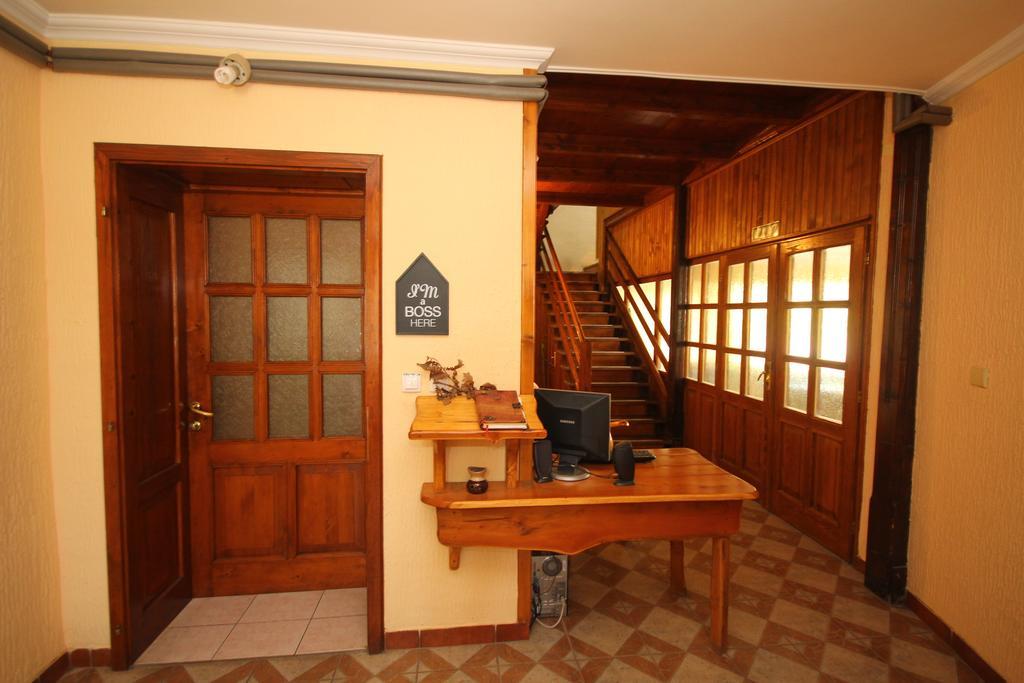 Guest House Vila Alexandar Palic Ngoại thất bức ảnh