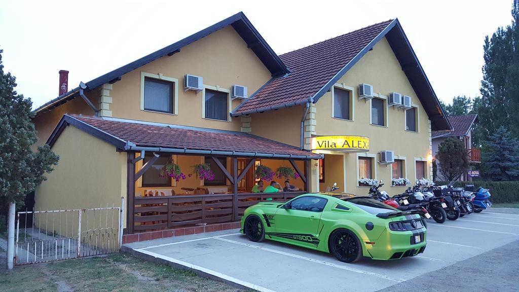 Guest House Vila Alexandar Palic Ngoại thất bức ảnh